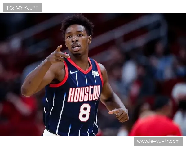 利马:巴西足球后卫展现坚韧防守,力保球队胜利 利马:巴西足球后卫展现坚韧防守,力保球队胜利