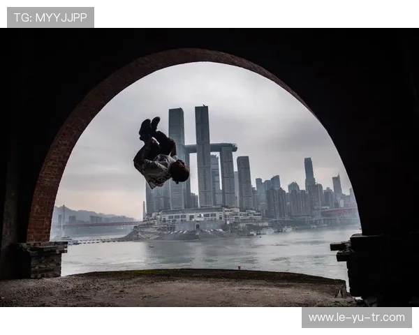 跑酷比赛新规则解析:挑战极限,赛场技术与创意并重 跑酷比赛新规则解析:挑战极限,赛场技术与创意并重